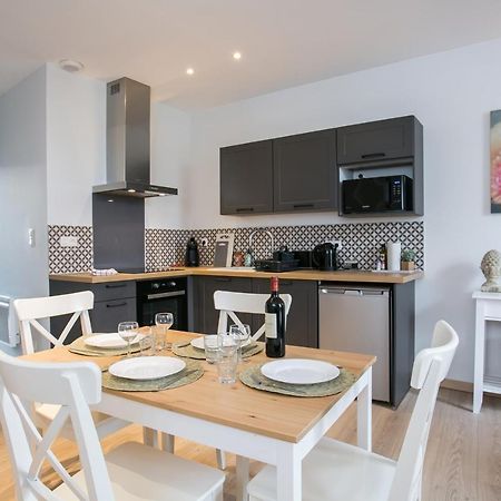 Logis Des Halles Du Coderc Apartment Périgueux Стая снимка
