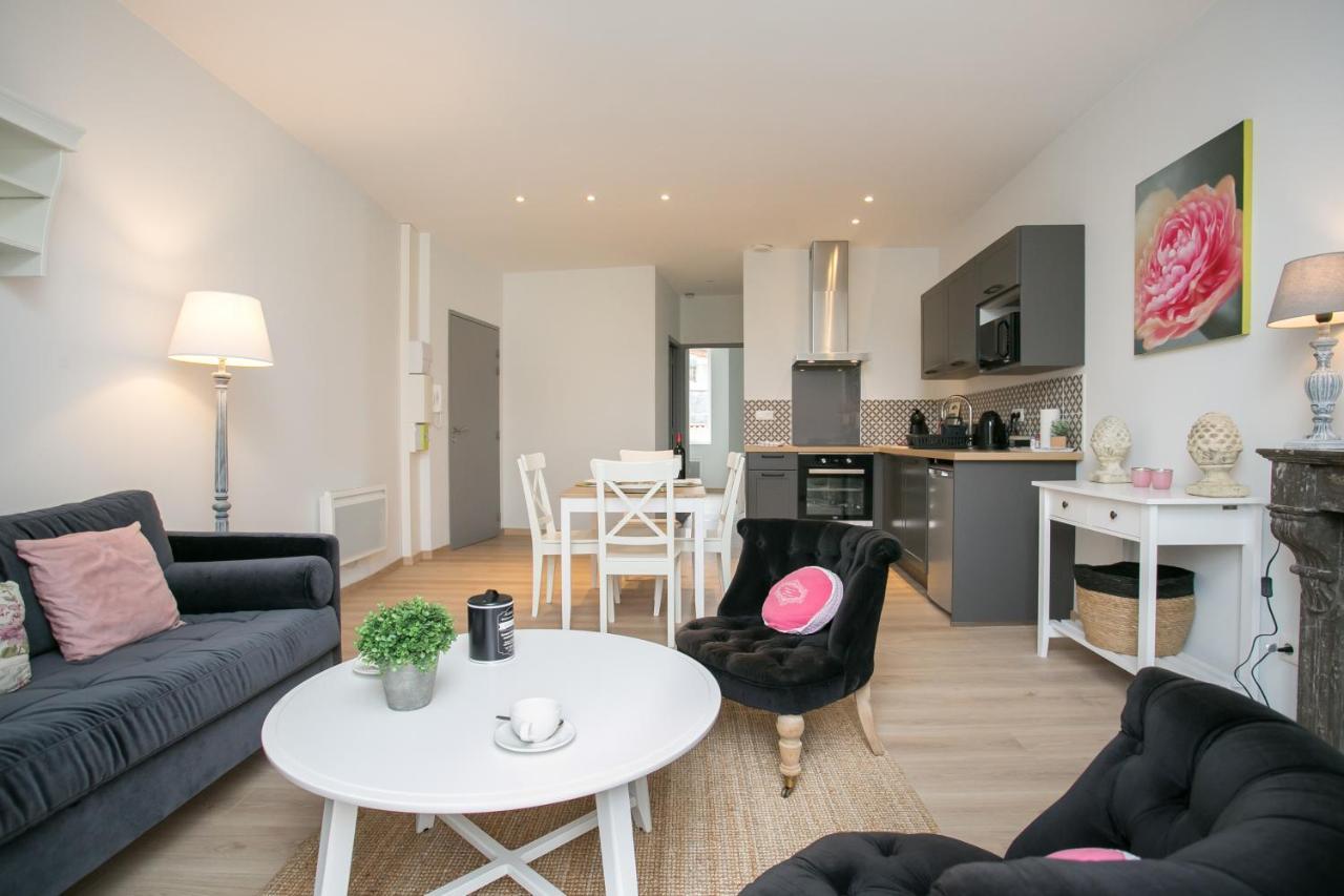 Logis Des Halles Du Coderc Apartment Périgueux Екстериор снимка