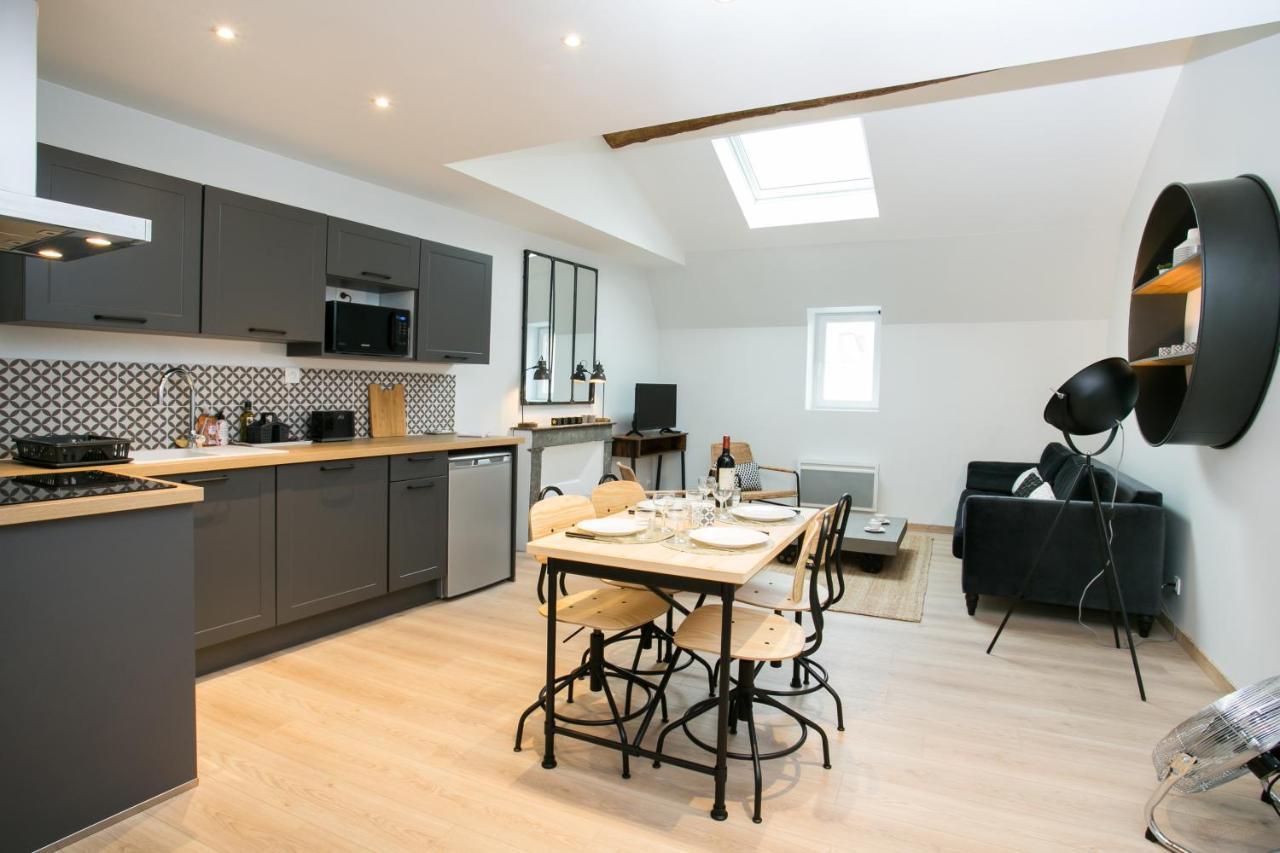 Logis Des Halles Du Coderc Apartment Périgueux Стая снимка