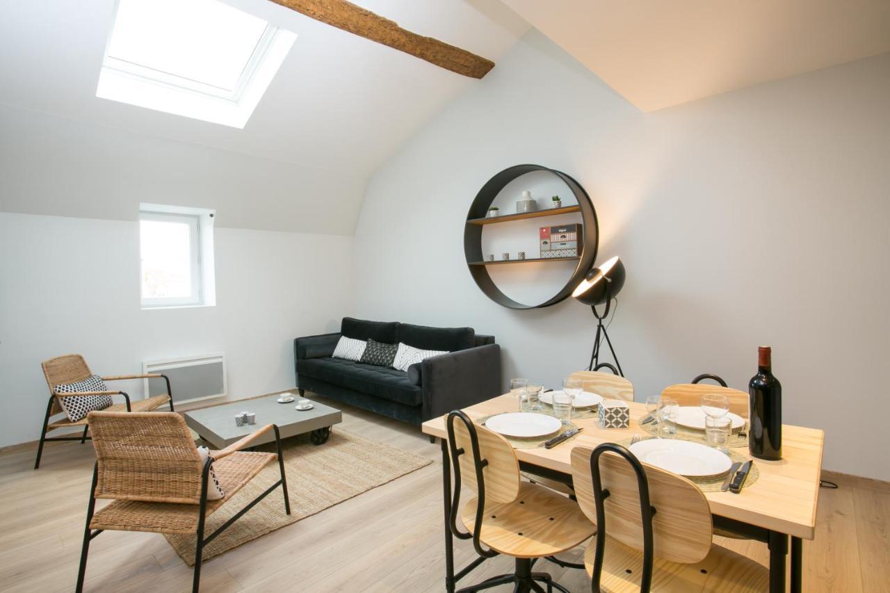 Logis Des Halles Du Coderc Apartment Périgueux Стая снимка