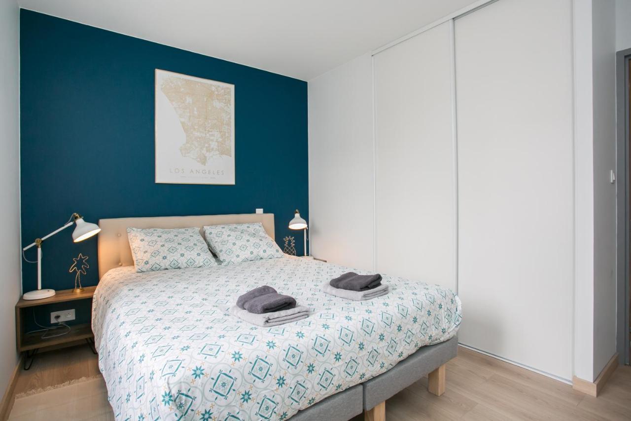 Logis Des Halles Du Coderc Apartment Périgueux Стая снимка