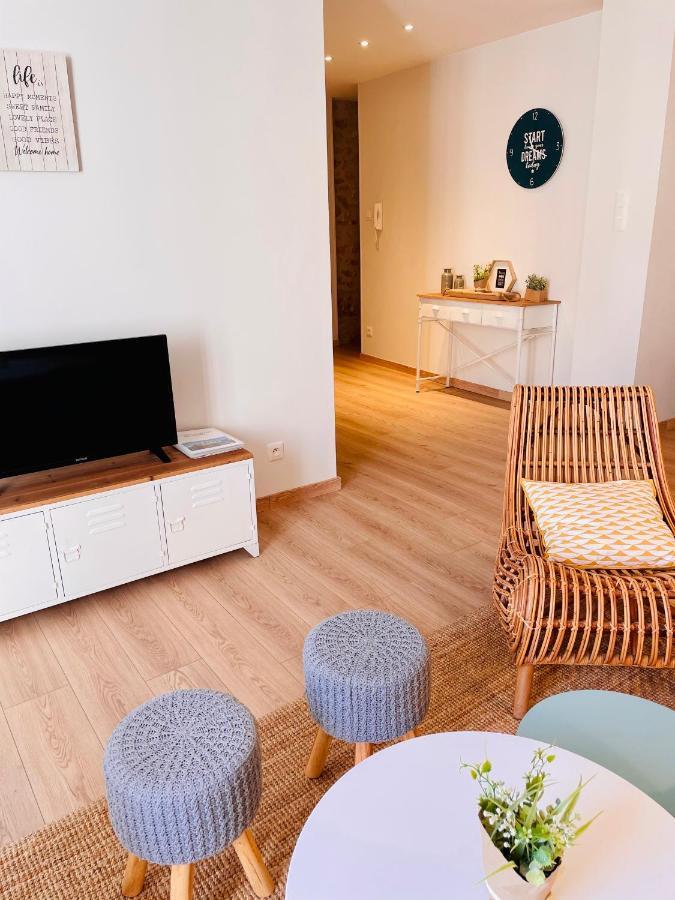 Logis Des Halles Du Coderc Apartment Périgueux Стая снимка