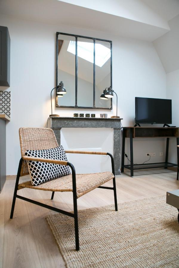 Logis Des Halles Du Coderc Apartment Périgueux Стая снимка