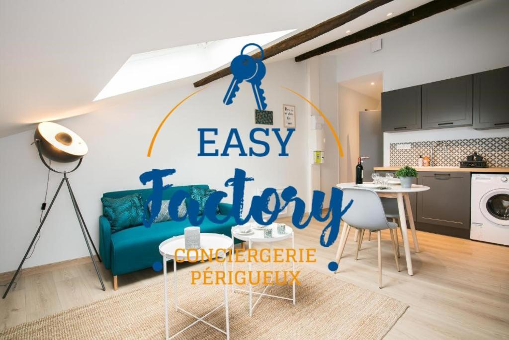Logis Des Halles Du Coderc Apartment Périgueux Стая снимка